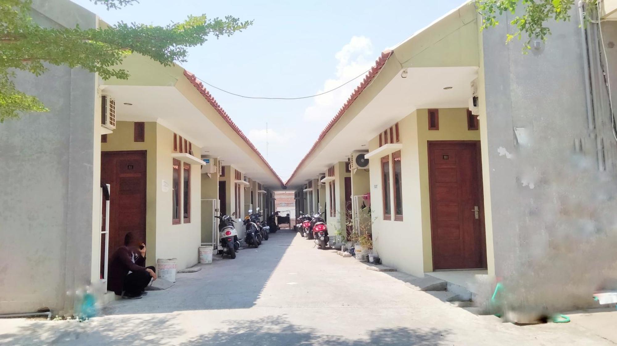 Wisma Mutiara Near Alun Alun Demak Mitra Reddoorz Bagian luar foto