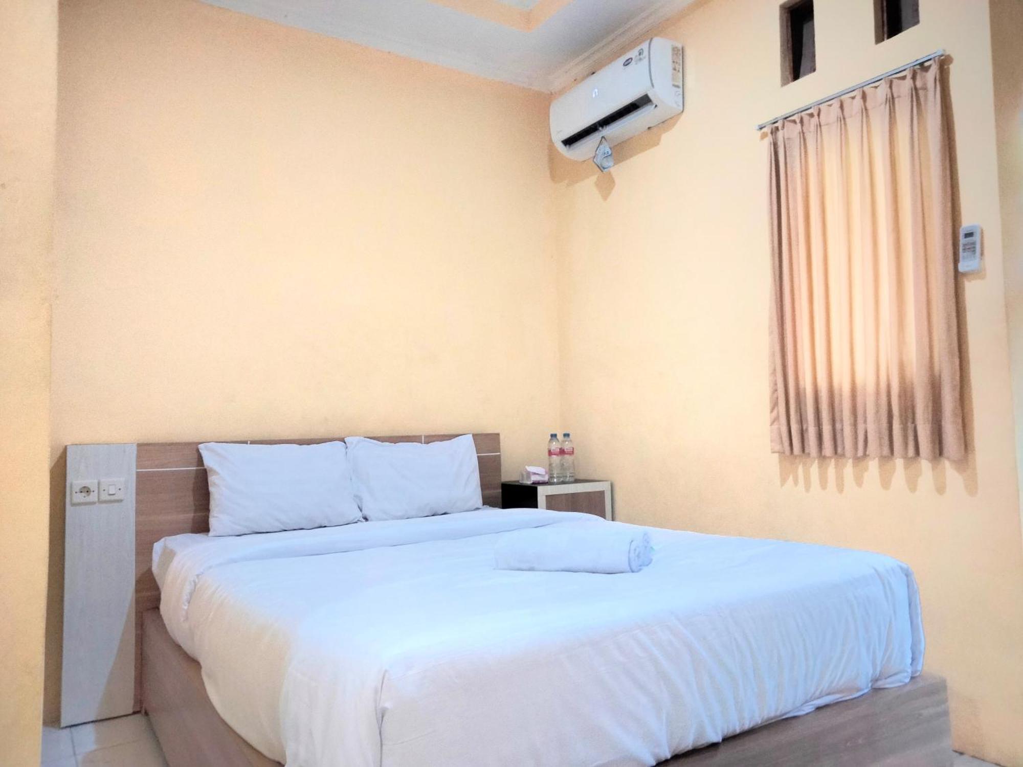 Wisma Mutiara Near Alun Alun Demak Mitra Reddoorz Bagian luar foto