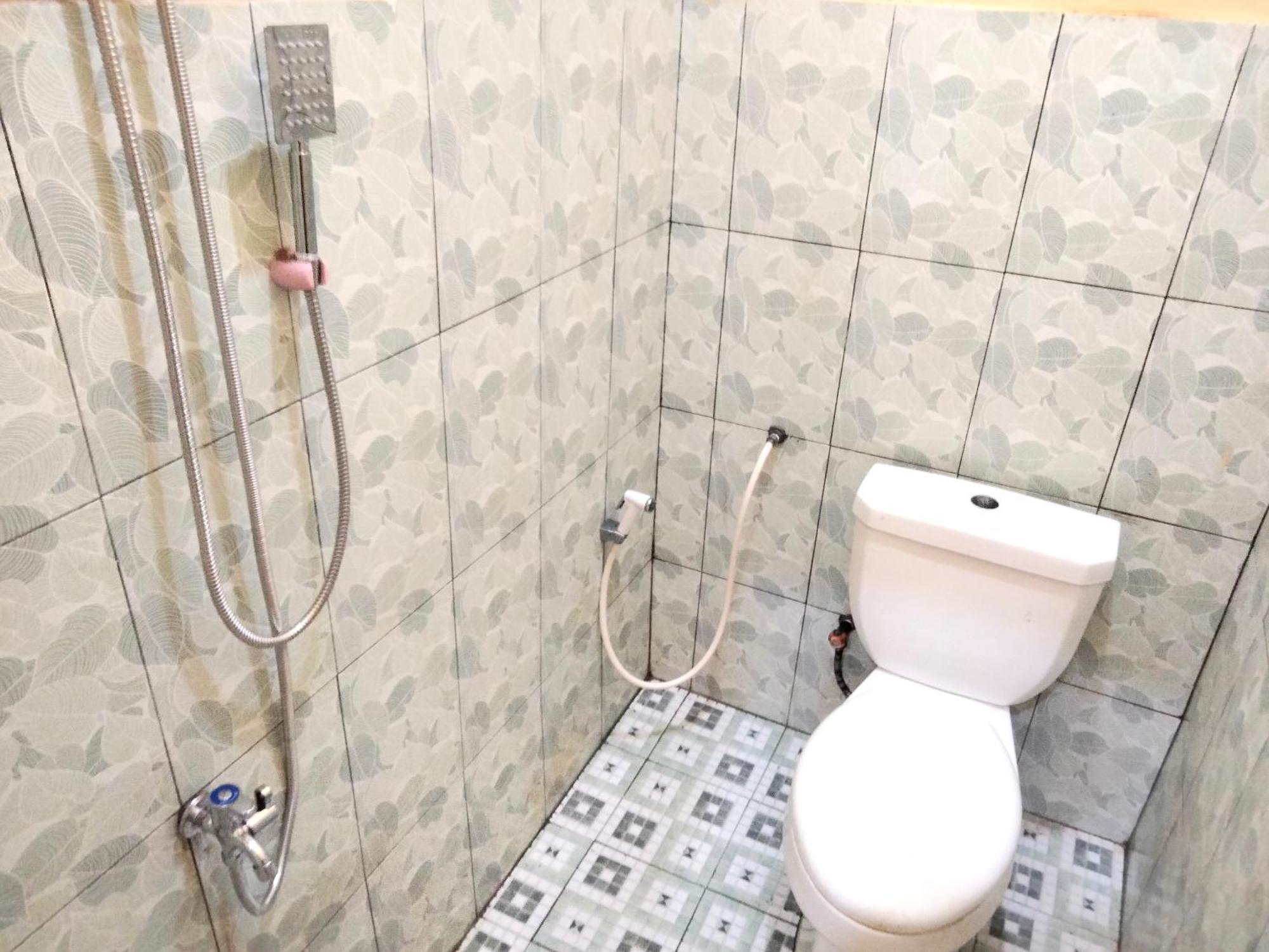 Wisma Mutiara Near Alun Alun Demak Mitra Reddoorz Bagian luar foto