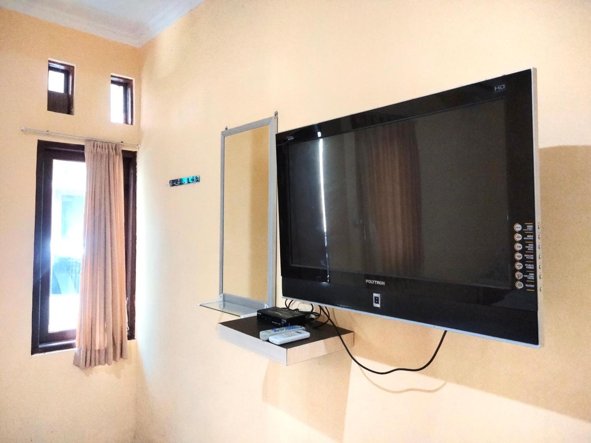 Wisma Mutiara Near Alun Alun Demak Mitra Reddoorz Bagian luar foto